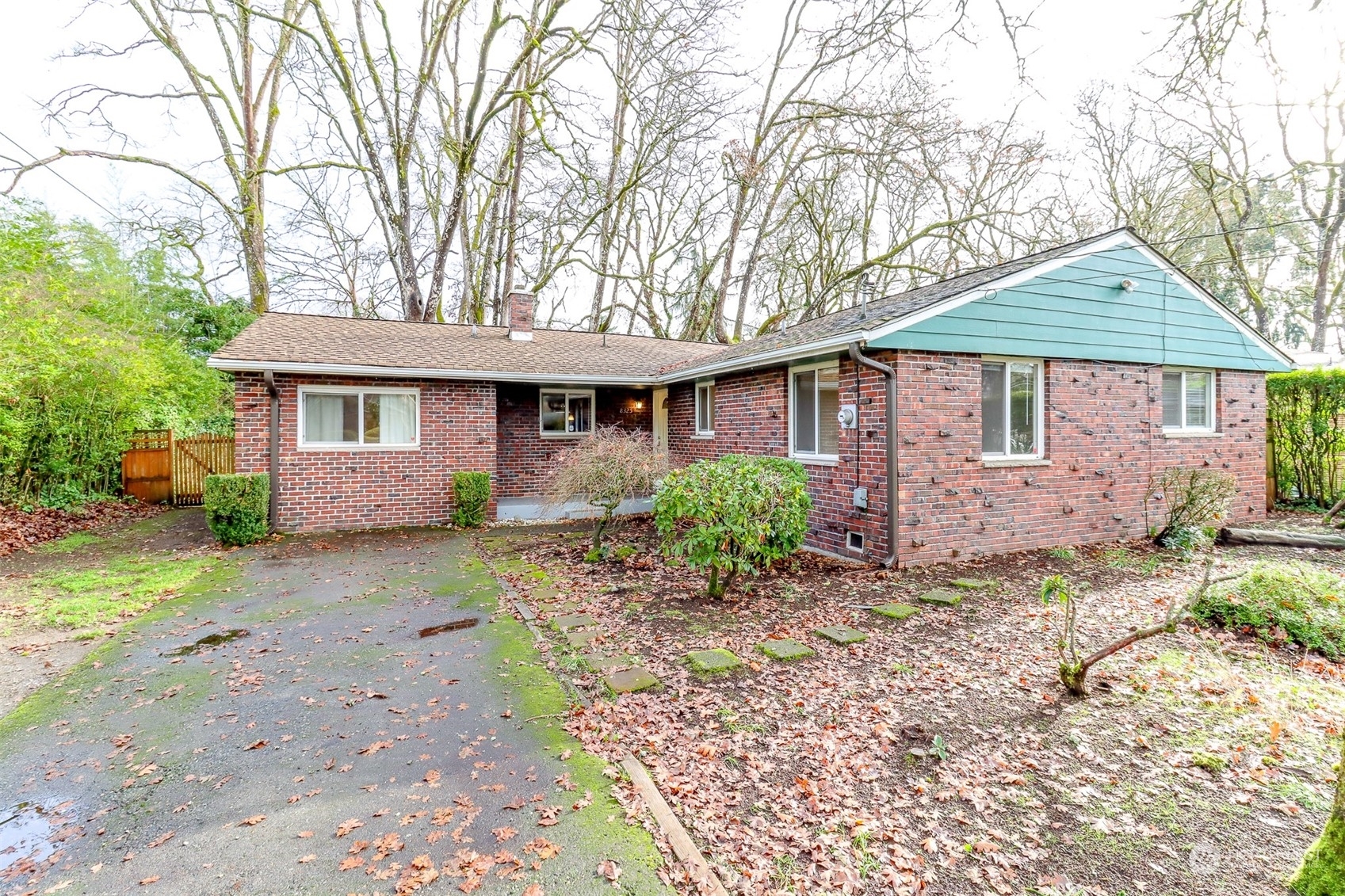 8325 Tuckaway Drive SW  Lakewood WA 98499 photo