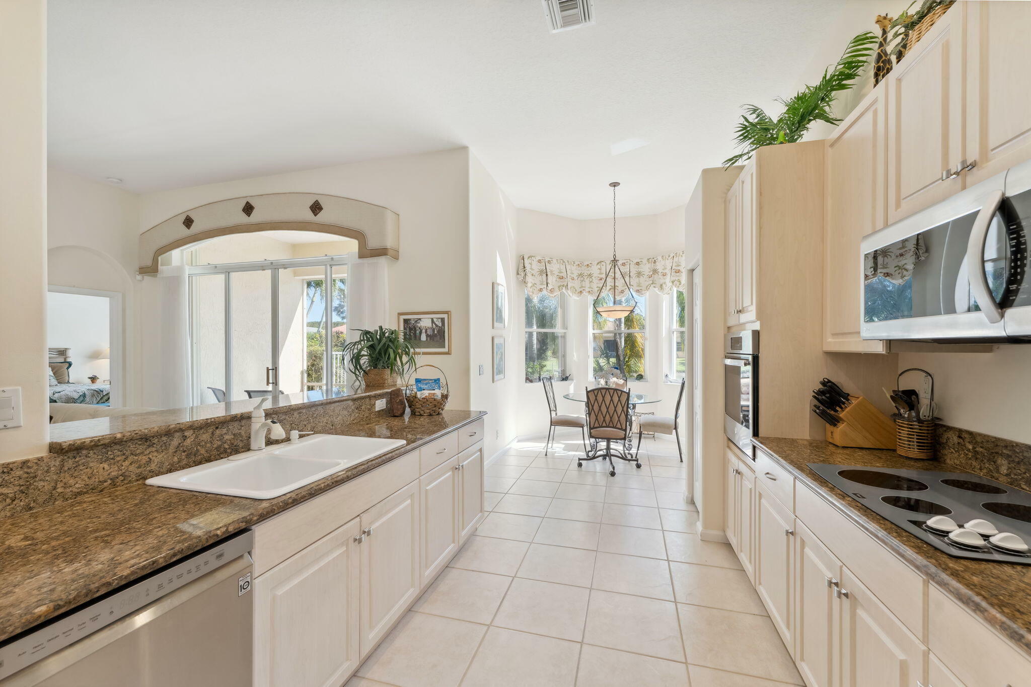 Property Photo:  15820 Vivanco Street  FL 33446 