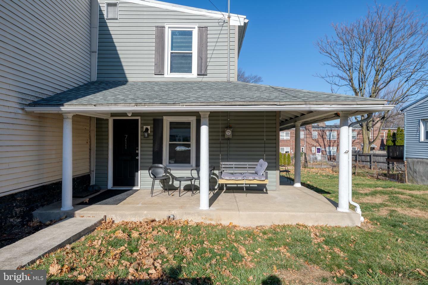 Property Photo:  711 E Walnut Street  PA 17602 