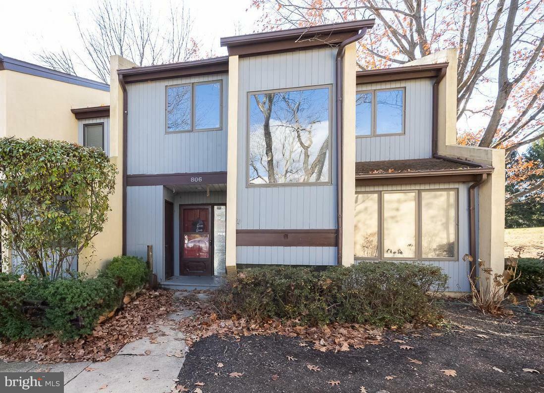 Property Photo:  806 Somerset Court  PA 19425 