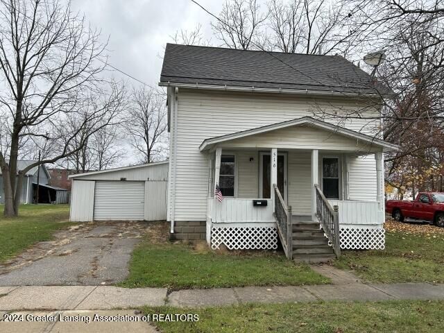 516 Milwaukee Street  Owosso MI 48867 photo