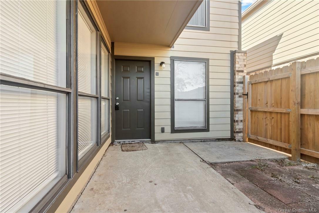 Property Photo:  1020 W McNeese Street 10B  LA 70605 