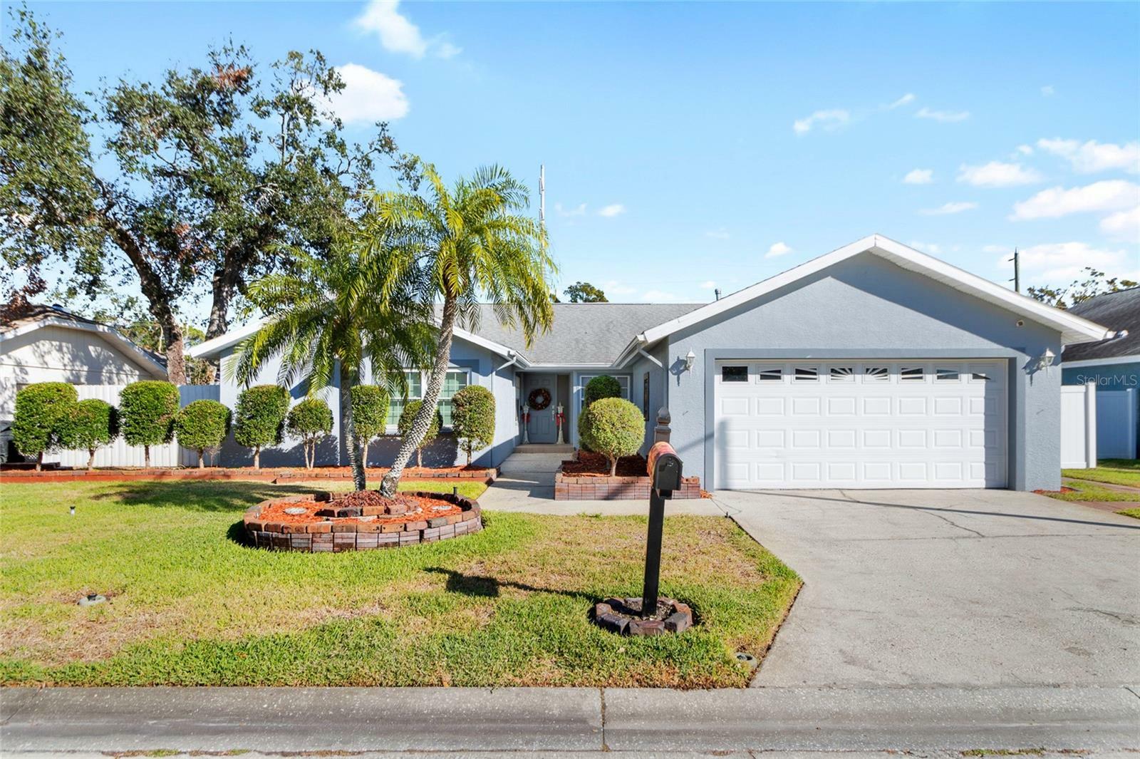 Property Photo: 8747 Glen Lakes Boulevard N FL 33702