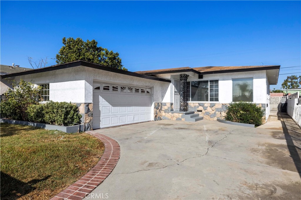Property Photo:  819 W Stockwell Street  CA 90222 