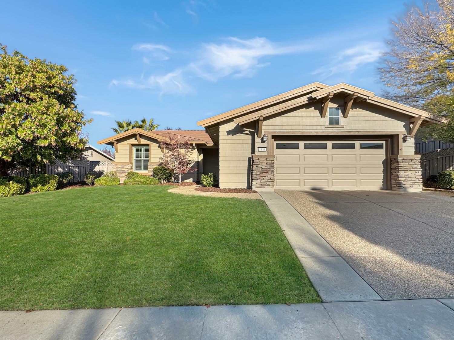 Property Photo: 1939 Grand Pheasant Ln CA 95648