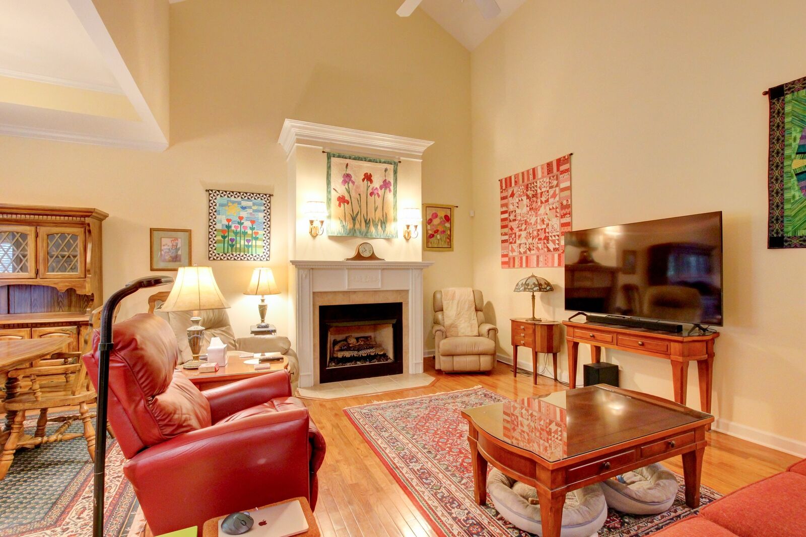 Property Photo:  445 Country Club Ct  TN 37043 