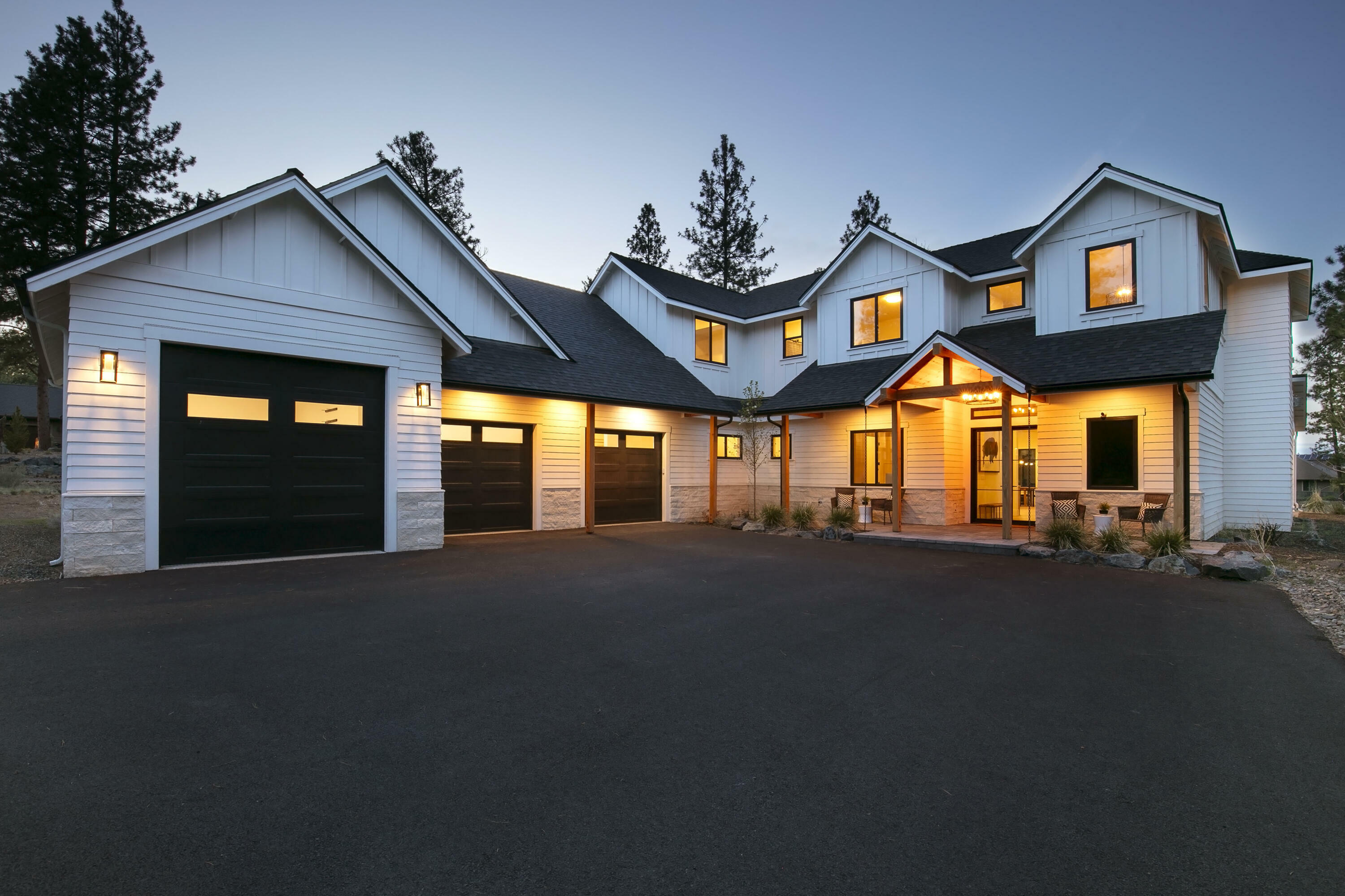 Property Photo: 19550 Buck Canyon Road OR 97702