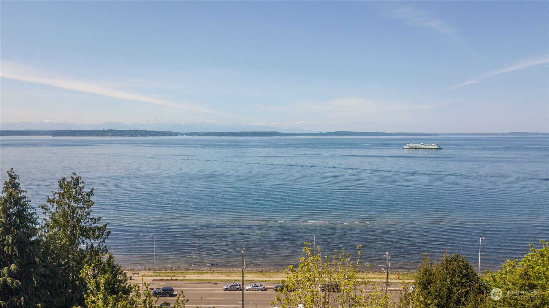 Property Photo:  2001  Bonair Drive SW  WA 98116 