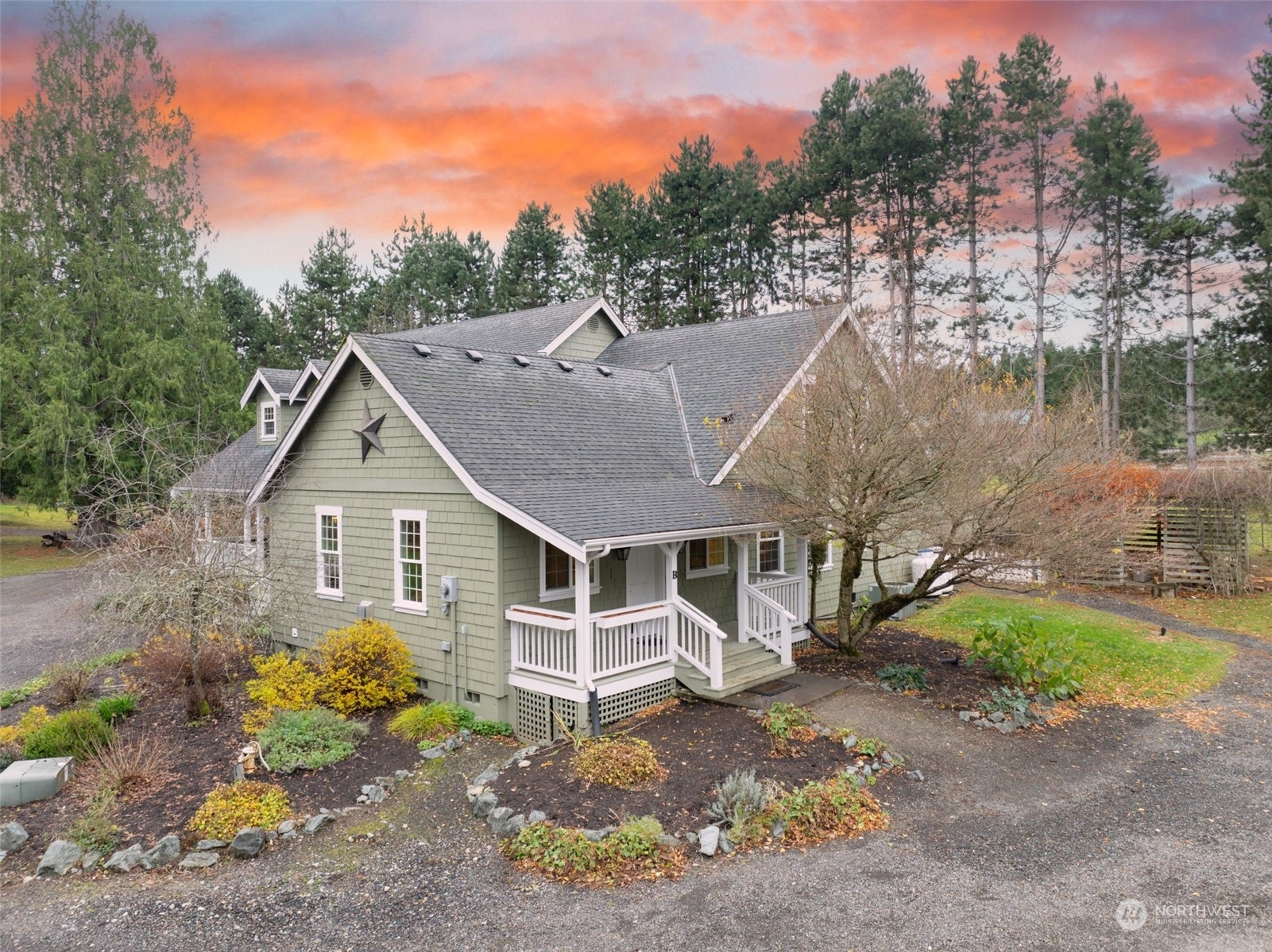 Property Photo:  11707  227th Avenue SE  WA 98272 