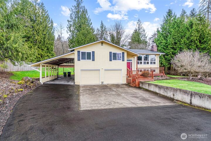 Property Photo: 3114 Ammons Drive WA 98632