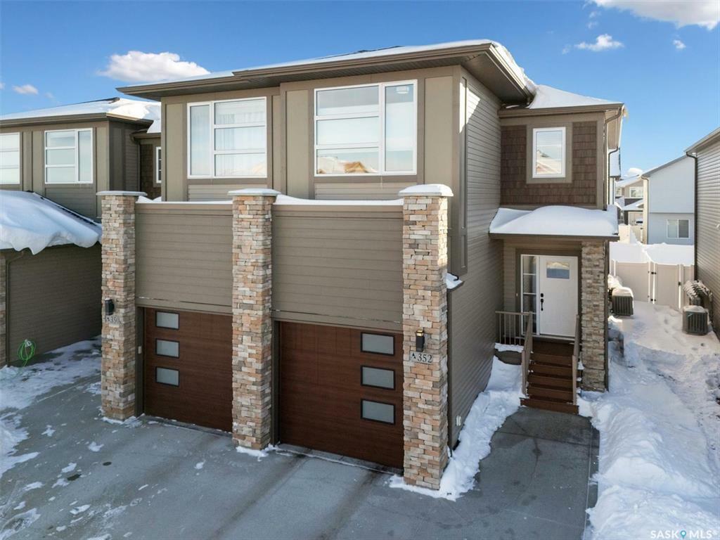 Property Photo:  352 Brighton Gate  SK S7V 0P6 