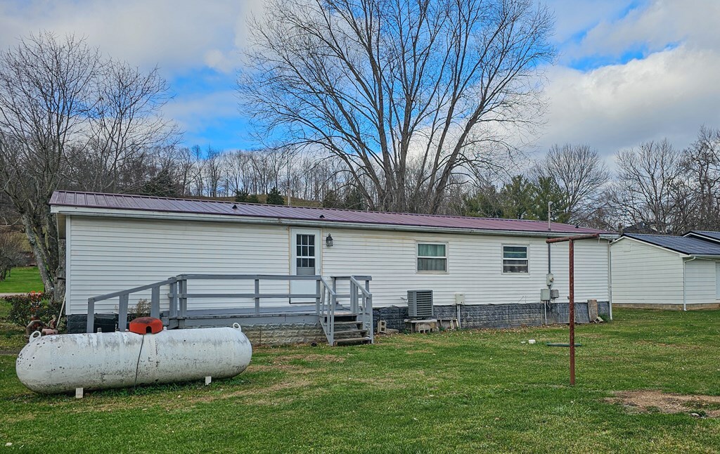 Property Photo: 33164 New Lima Road OH 45775