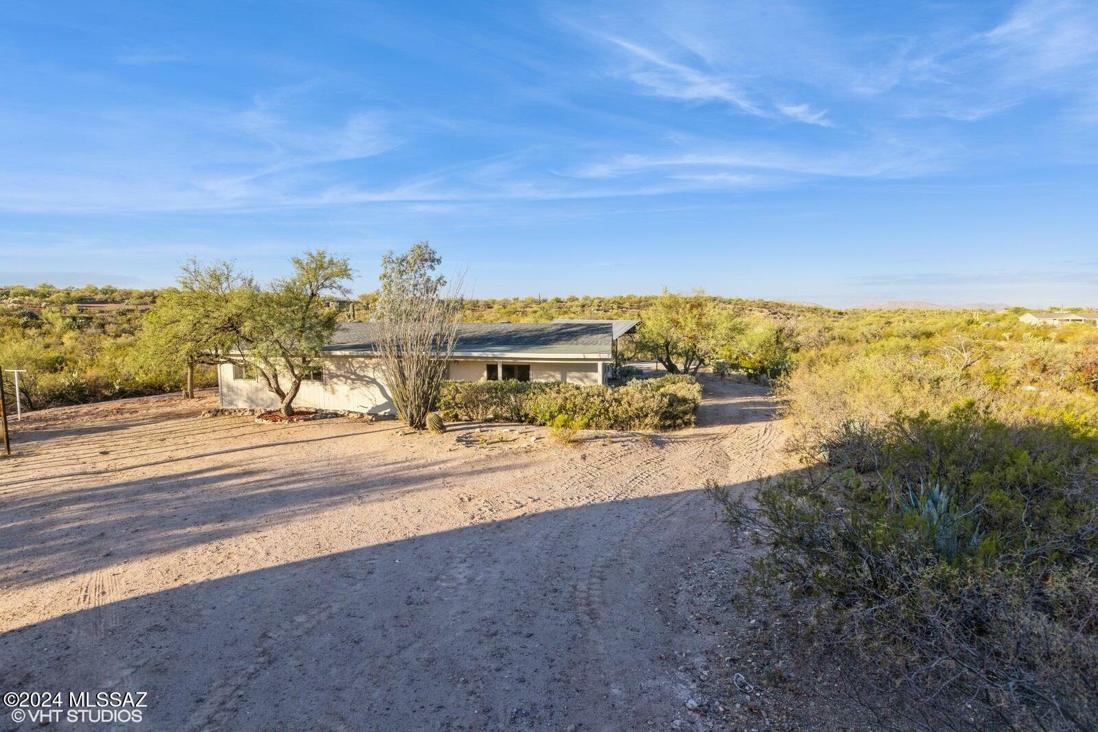 Property Photo: 47975 E Vela Seca Way AZ 85739