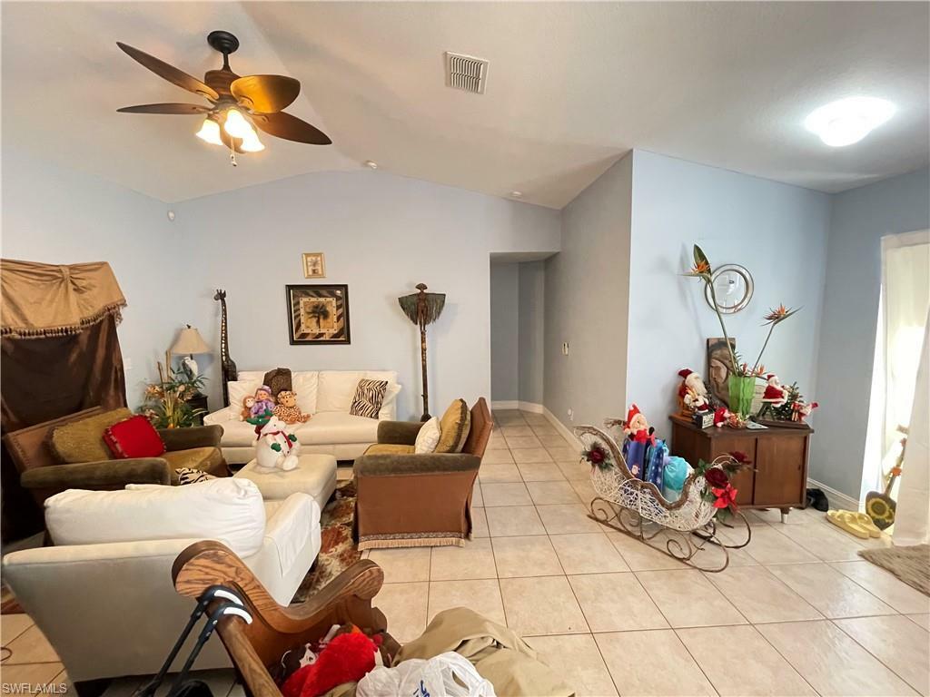 Property Photo: 4205 27th Ave NE FL 34120