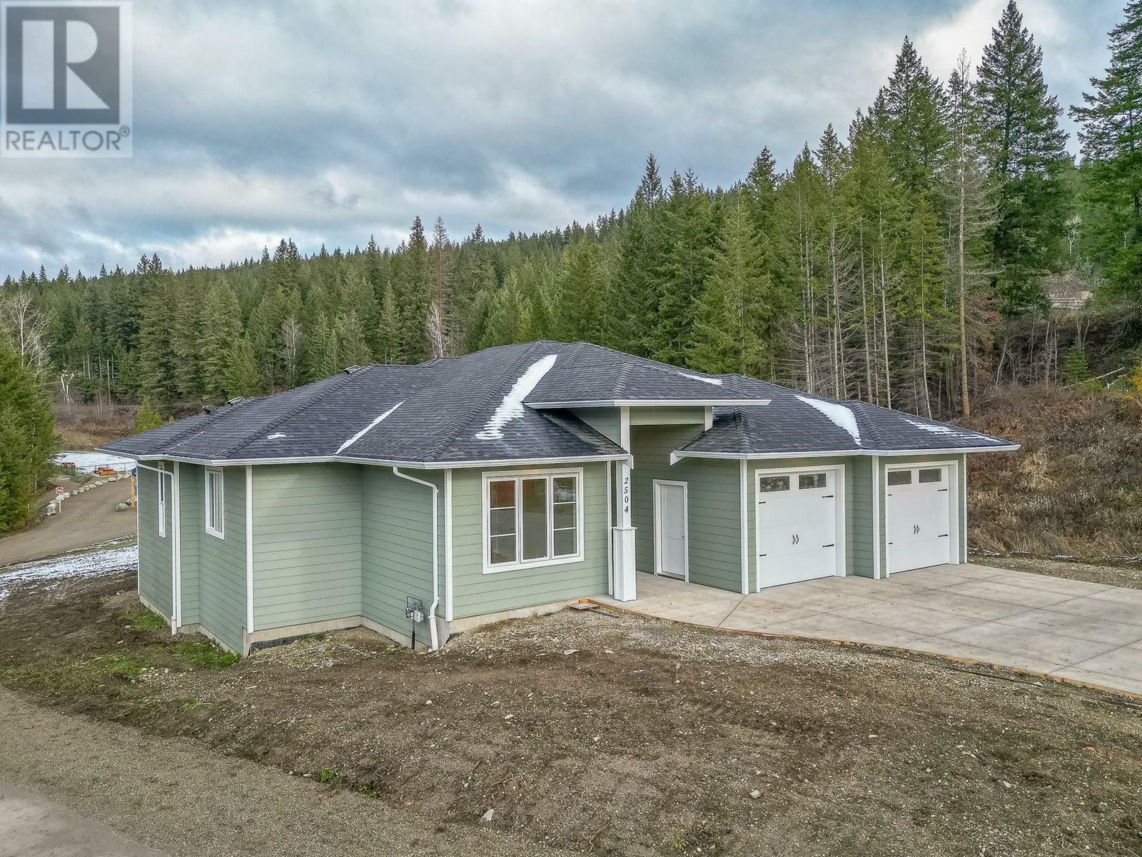 Property Photo:  2504 Fox Glen Way  BC V0E 1H0 