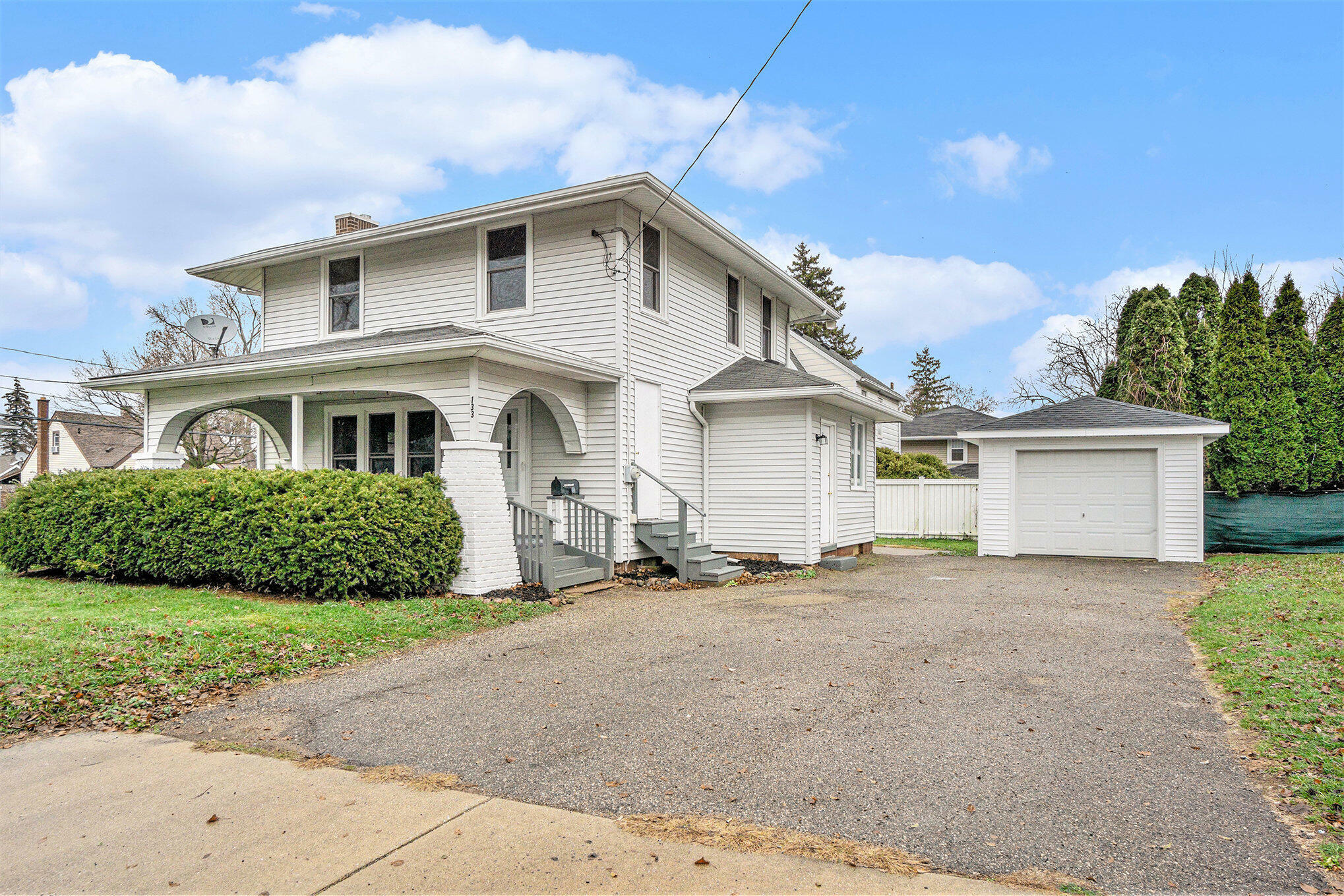 Property Photo:  133 Highland Avenue  MI 49015 