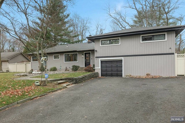 47 Forest Drive  Hillsdale NJ 07642 photo