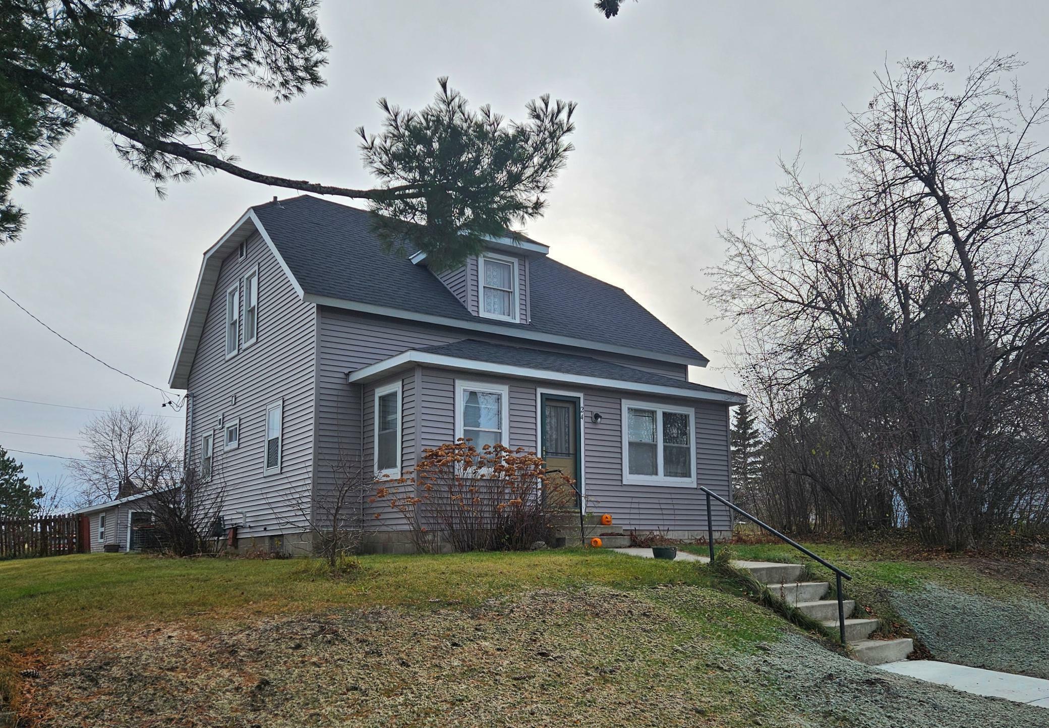 Property Photo: 24 5th Avenue NE MN 56636