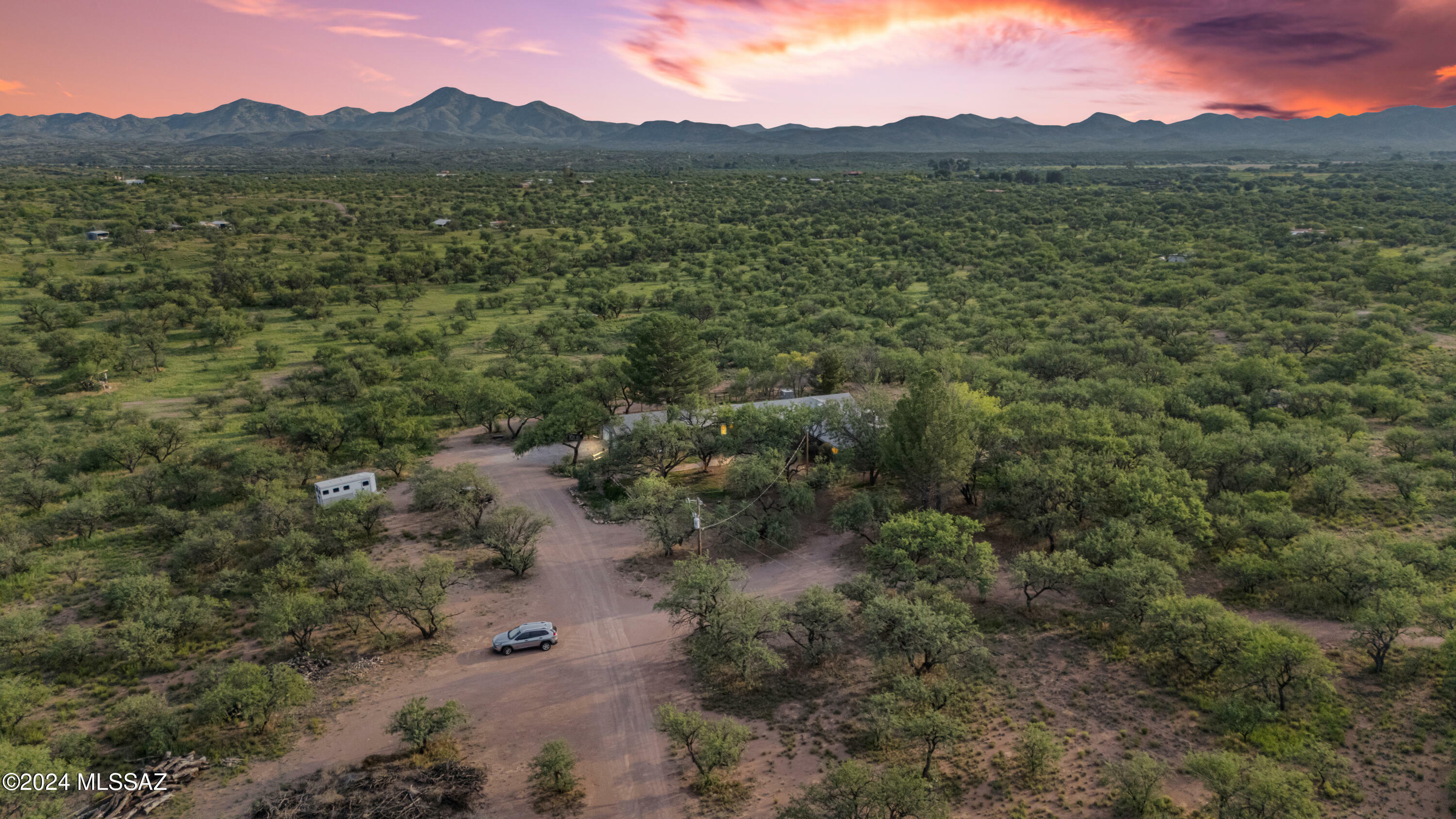 Property Photo:  15555 W Hardscrabble Road  AZ 85601 