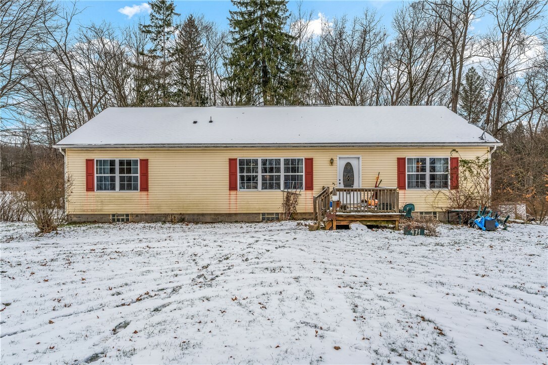 Property Photo:  471 Charleston Rd  PA 16150 