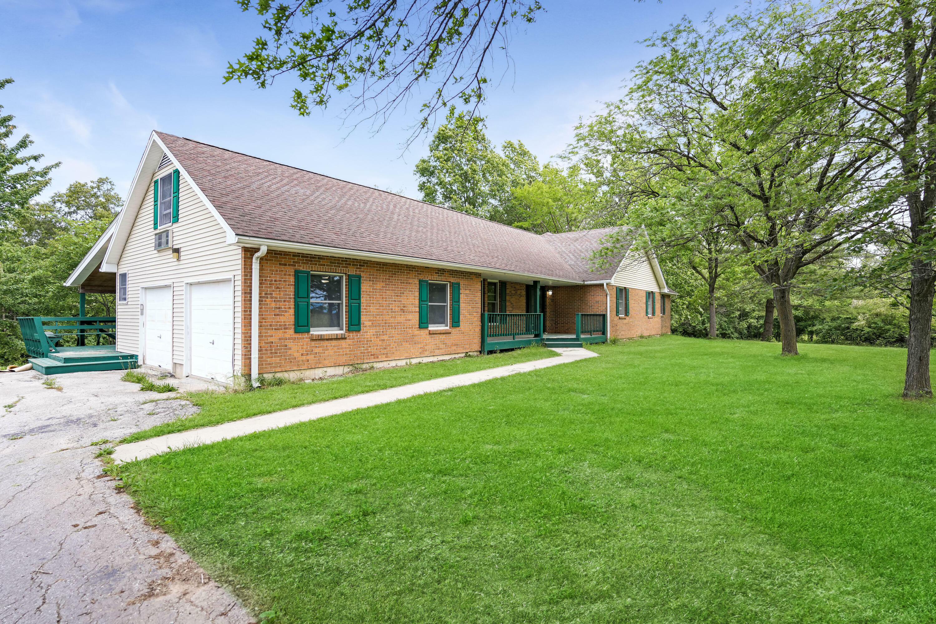 Property Photo:  12985 S Bob Veach Rd  MO 65010 