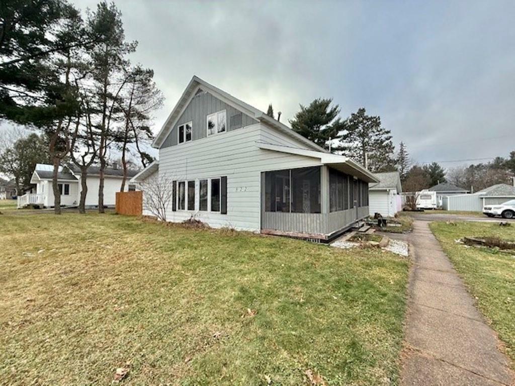 Property Photo:  822 Chippewa Street  WI 54452 