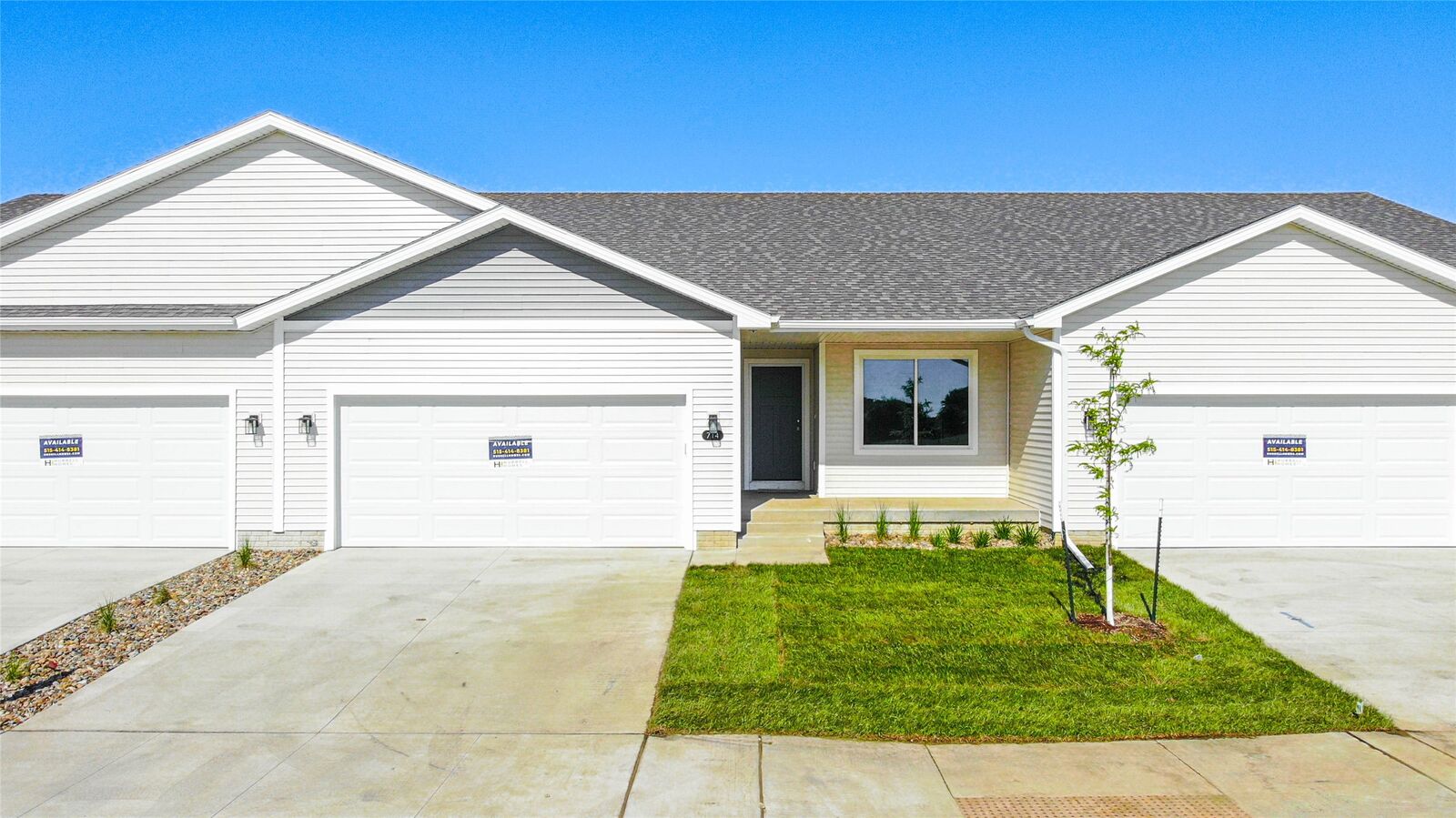 Property Photo:  714 Caliburn Street  IA 50327 