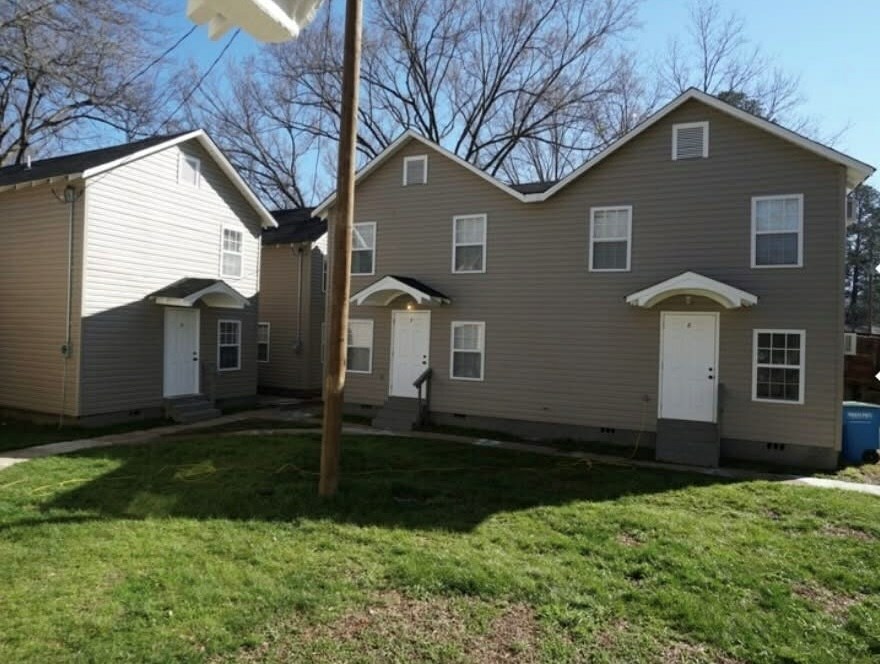 Property Photo:  330 Elm Street  MS 38901 