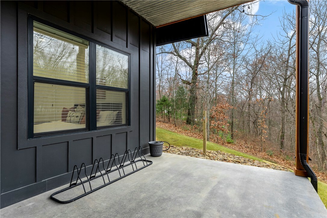 Property Photo:  6 Anthony Lane  AR 72715 