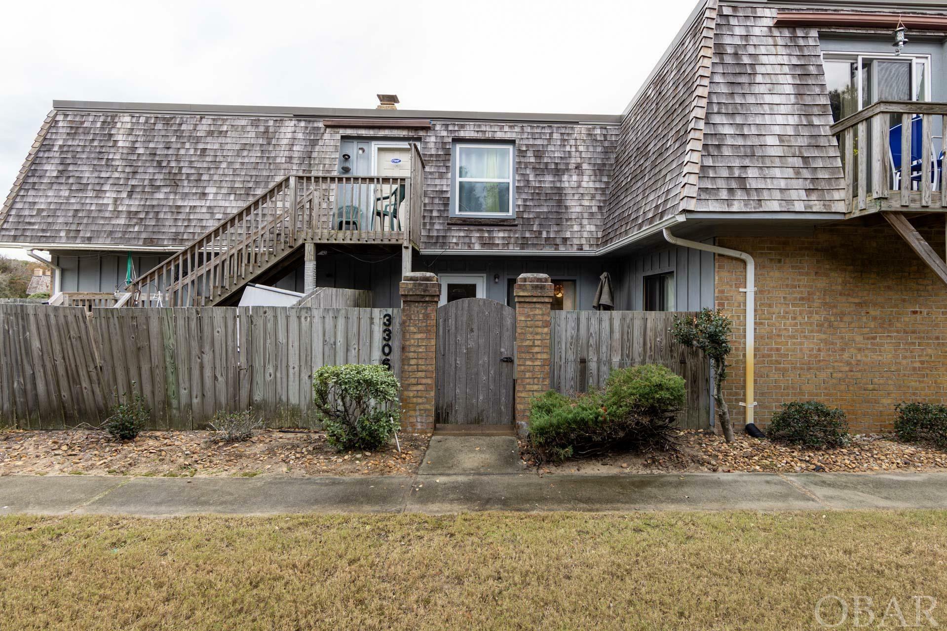 Property Photo:  3306 Barnacle Lane  NC 27949-6004 