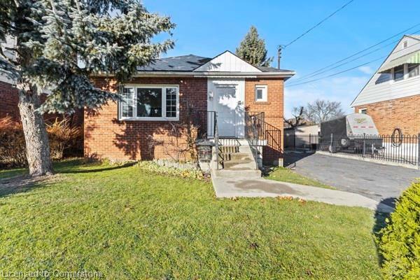 Property Photo: 50 West 4th Street ON L9C 3M4