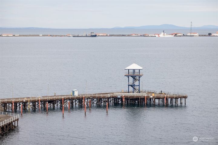 Property Photo:  306 E Front Street 2  WA 98362