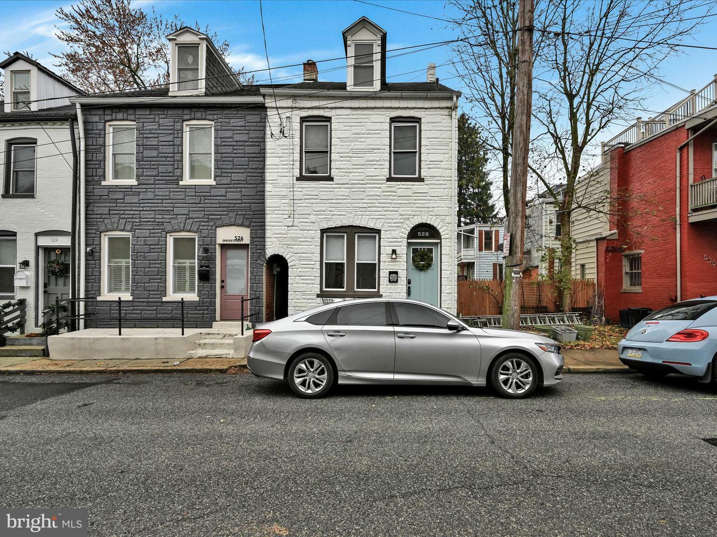 Property Photo:  528 Spruce Street  PA 17603 