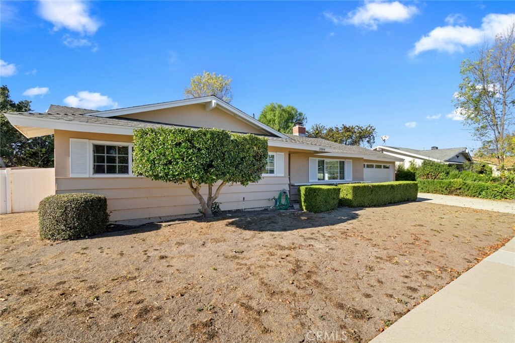 Property Photo:  3304 Henry Dr  CA 91320 