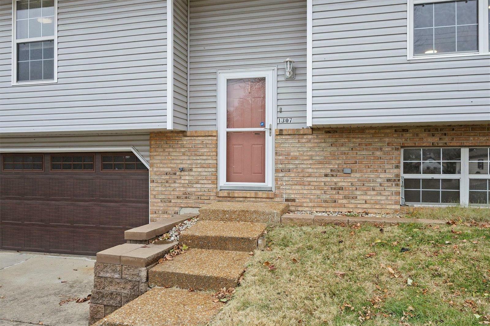 Property Photo:  1307 Fred Street  IL 62234 