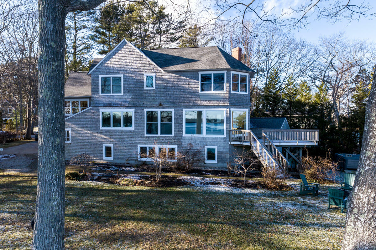 Property Photo:  120 Maquoit Drive  ME 04032 