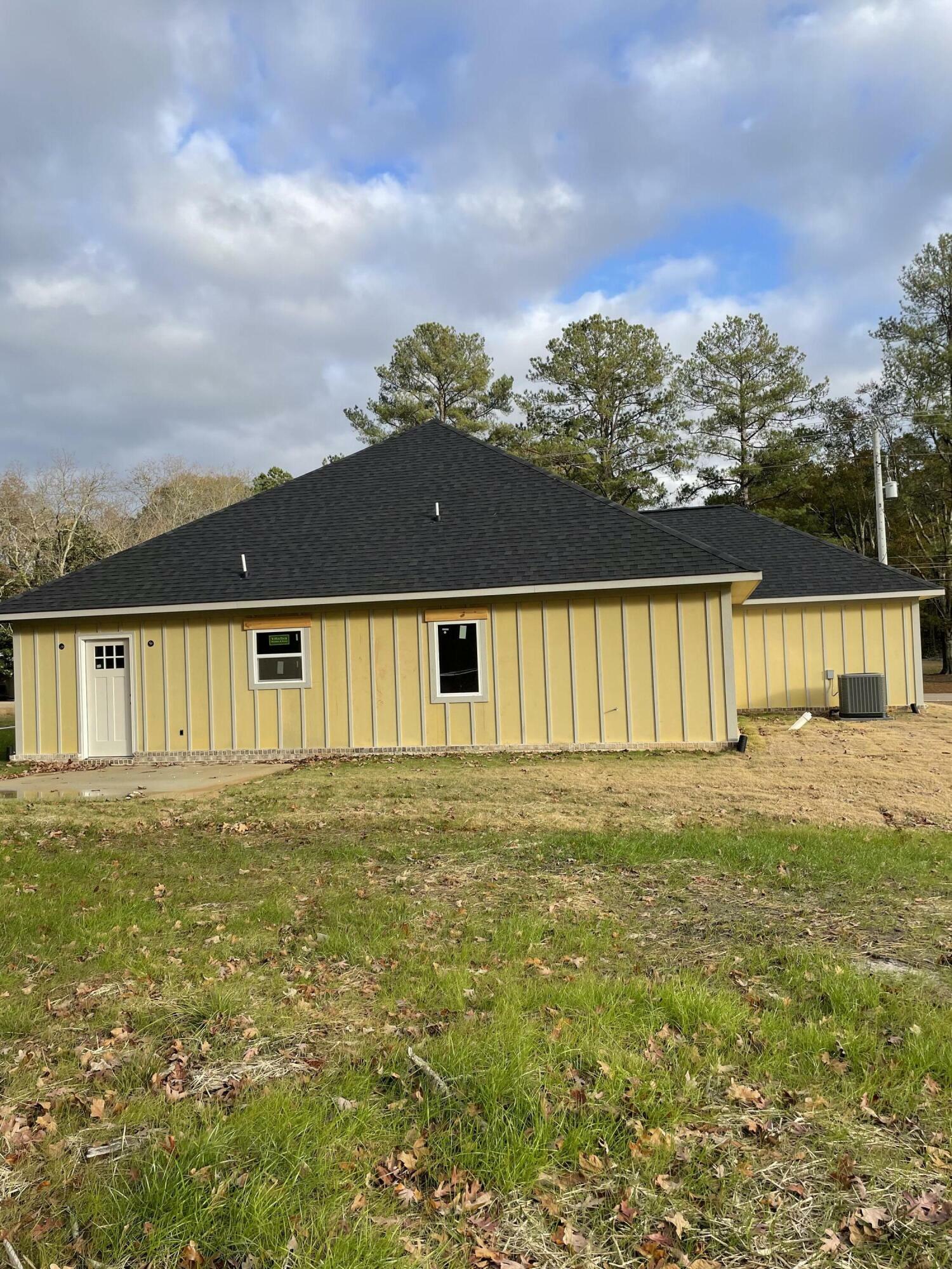 Property Photo:  1718 Briar Ridge Road  MS 38804 