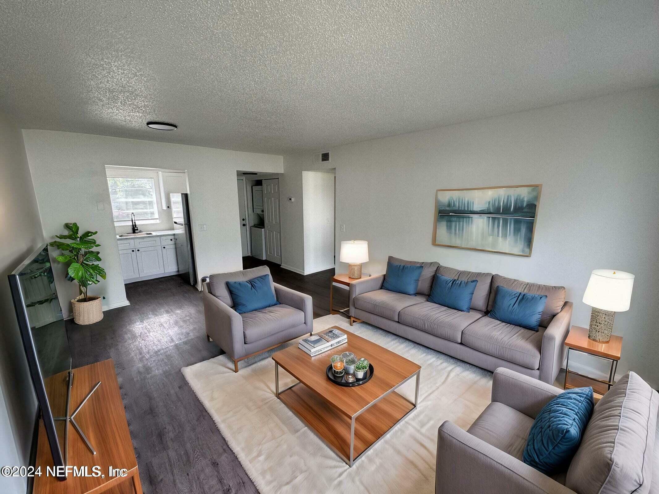 Property Photo: 1515 Pullen Road 2 FL 32216