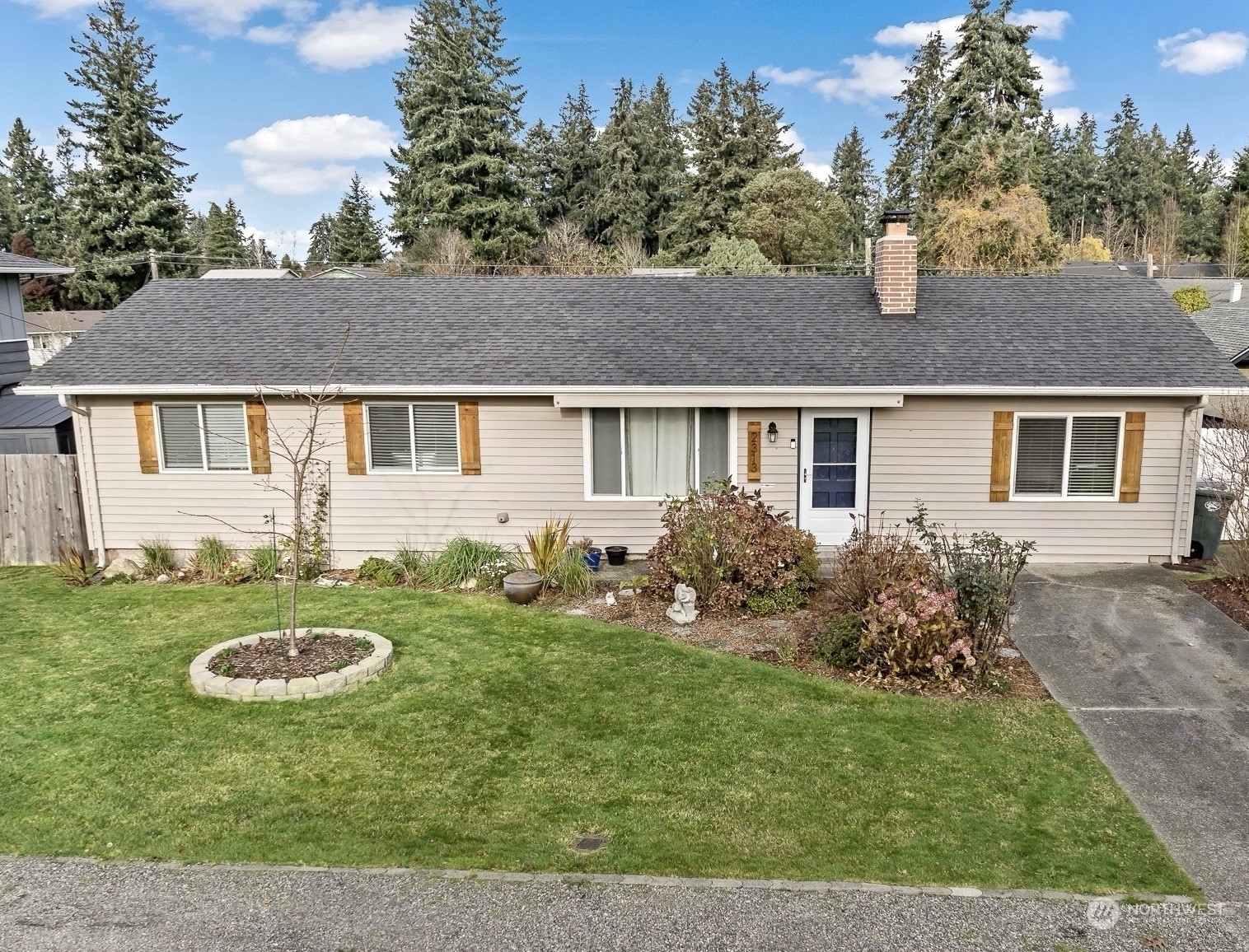 Property Photo:  2313  Maple Lane  WA 98388 