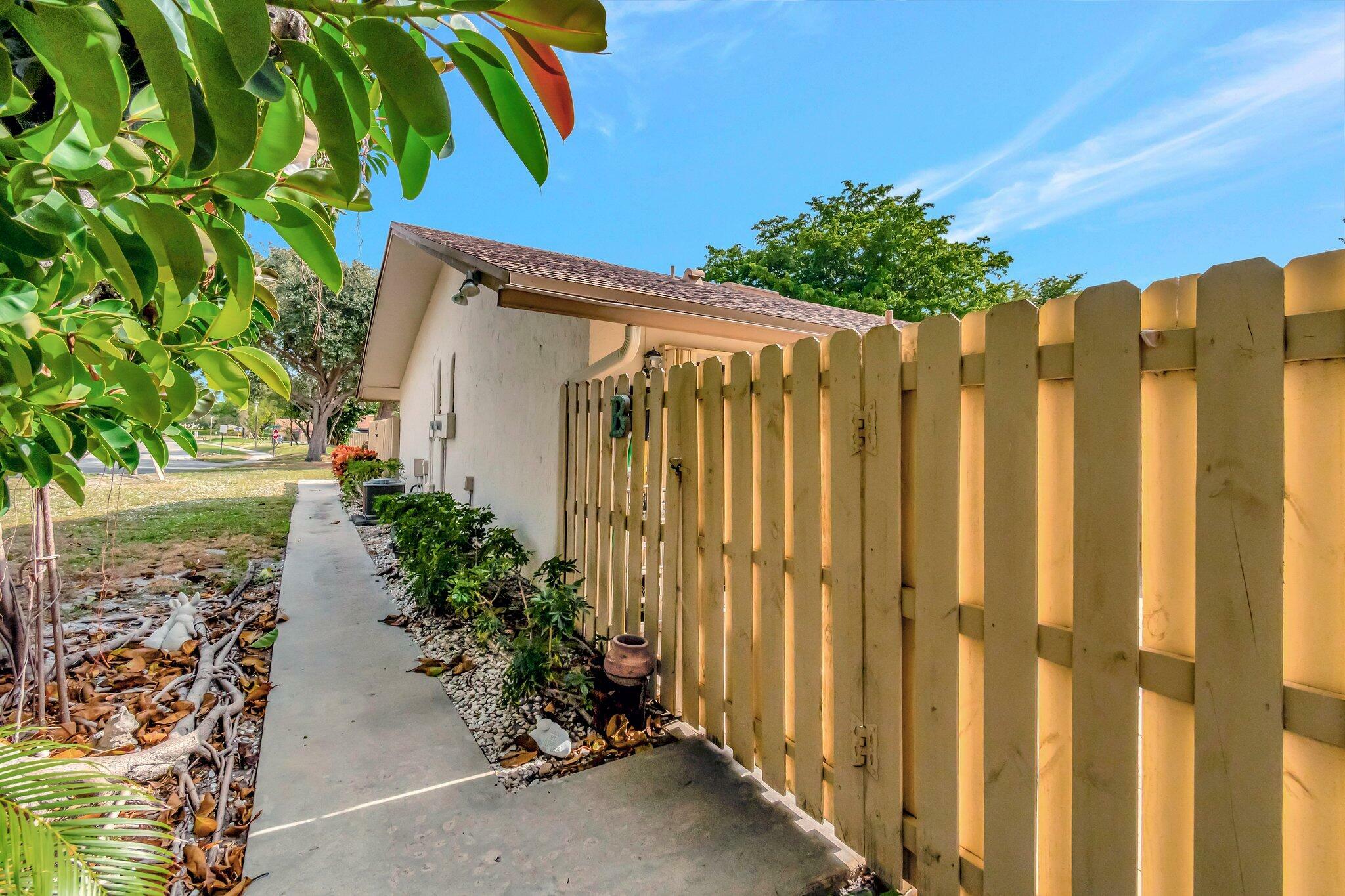 Property Photo:  766 NW 30th Avenue B  FL 33445 