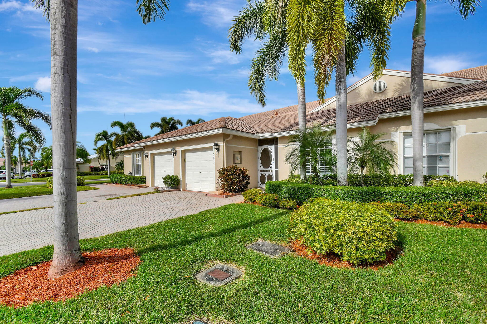 Property Photo: 9383 Bridgeport Drive FL 33411