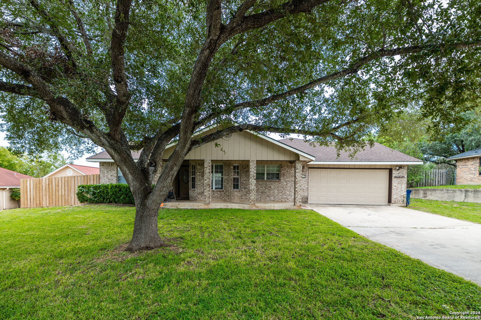 Property Photo:  319 Crownhill  TX 78064 
