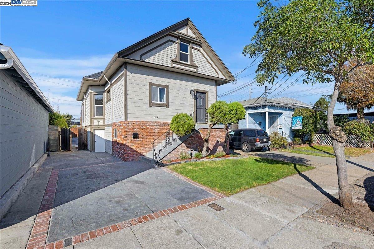 1915 Minturn St  Alameda CA 94501 photo