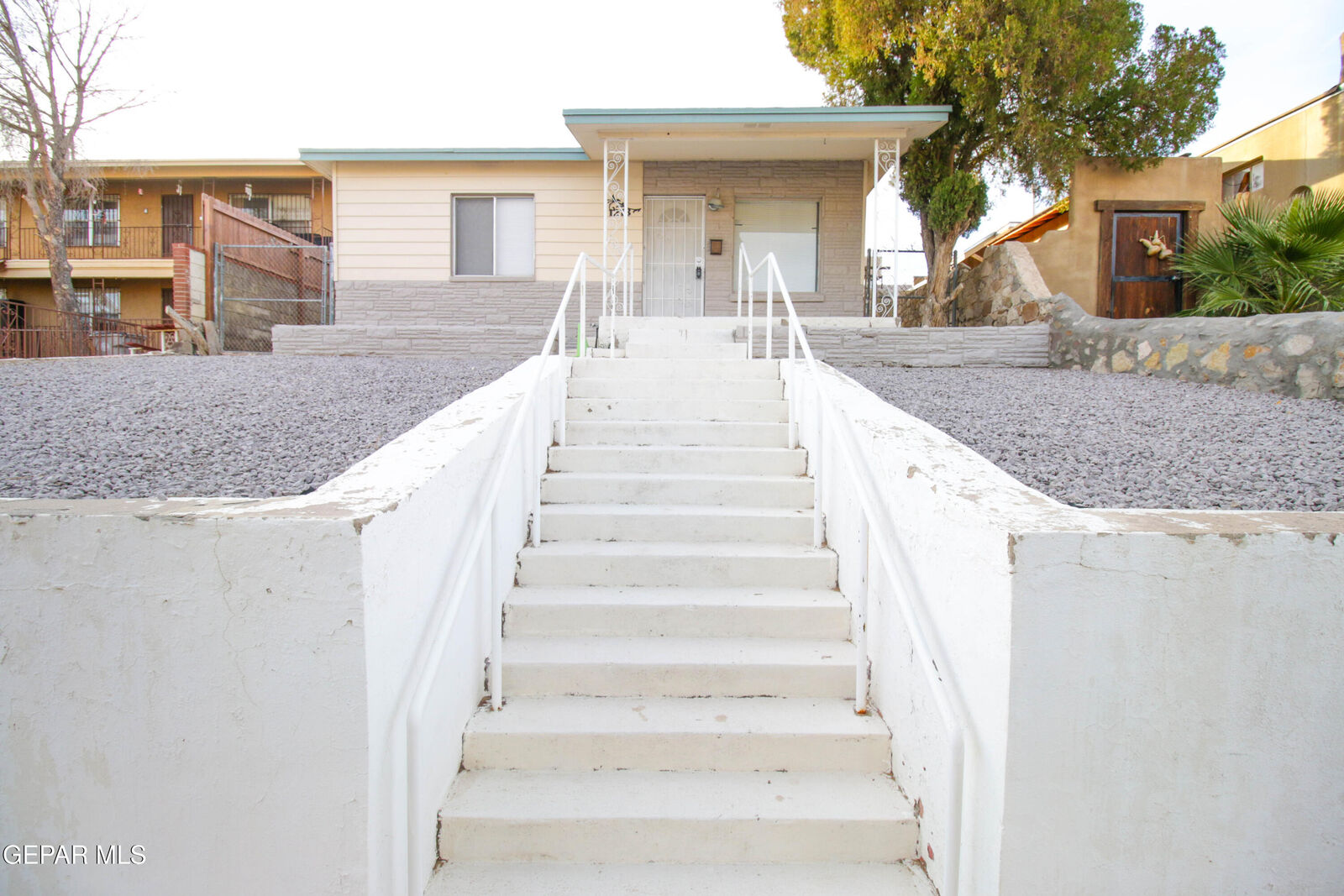 Property Photo:  1213 Wright Street  TX 79902 