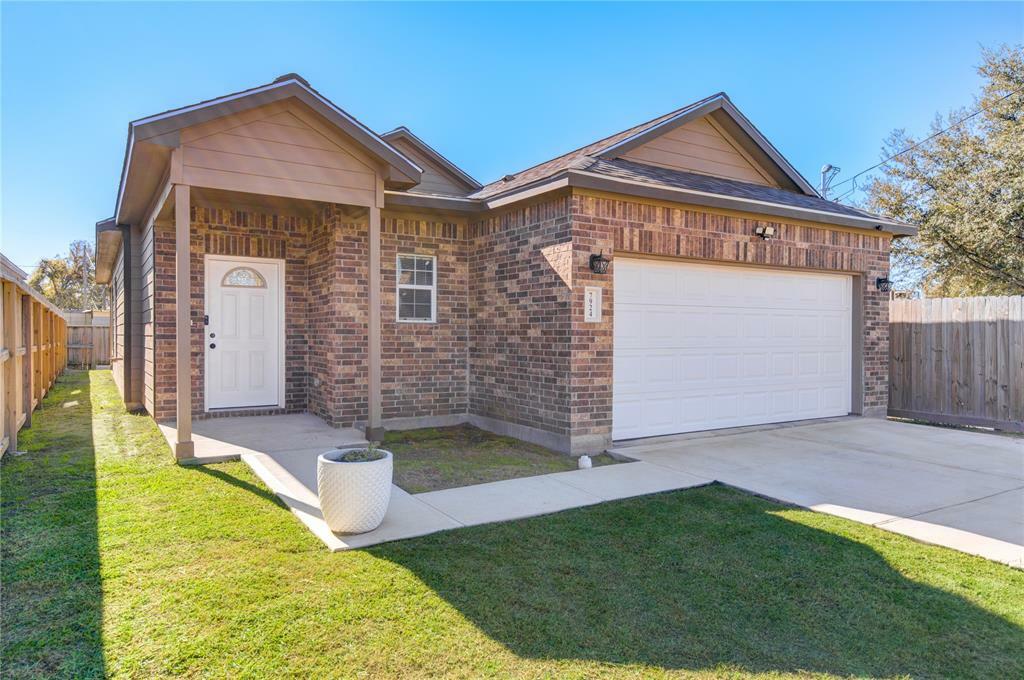 Property Photo:  7924 Safebuy Street  TX 77028 