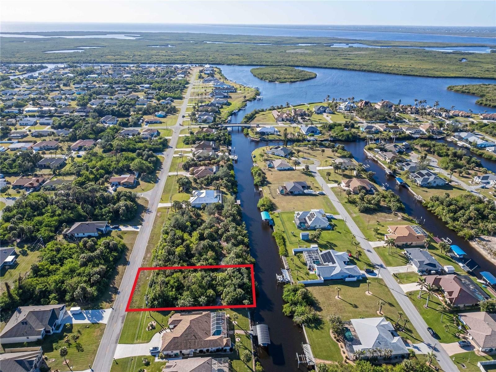 Property Photo:  4433 Collingswood Boulevard  FL 33948 