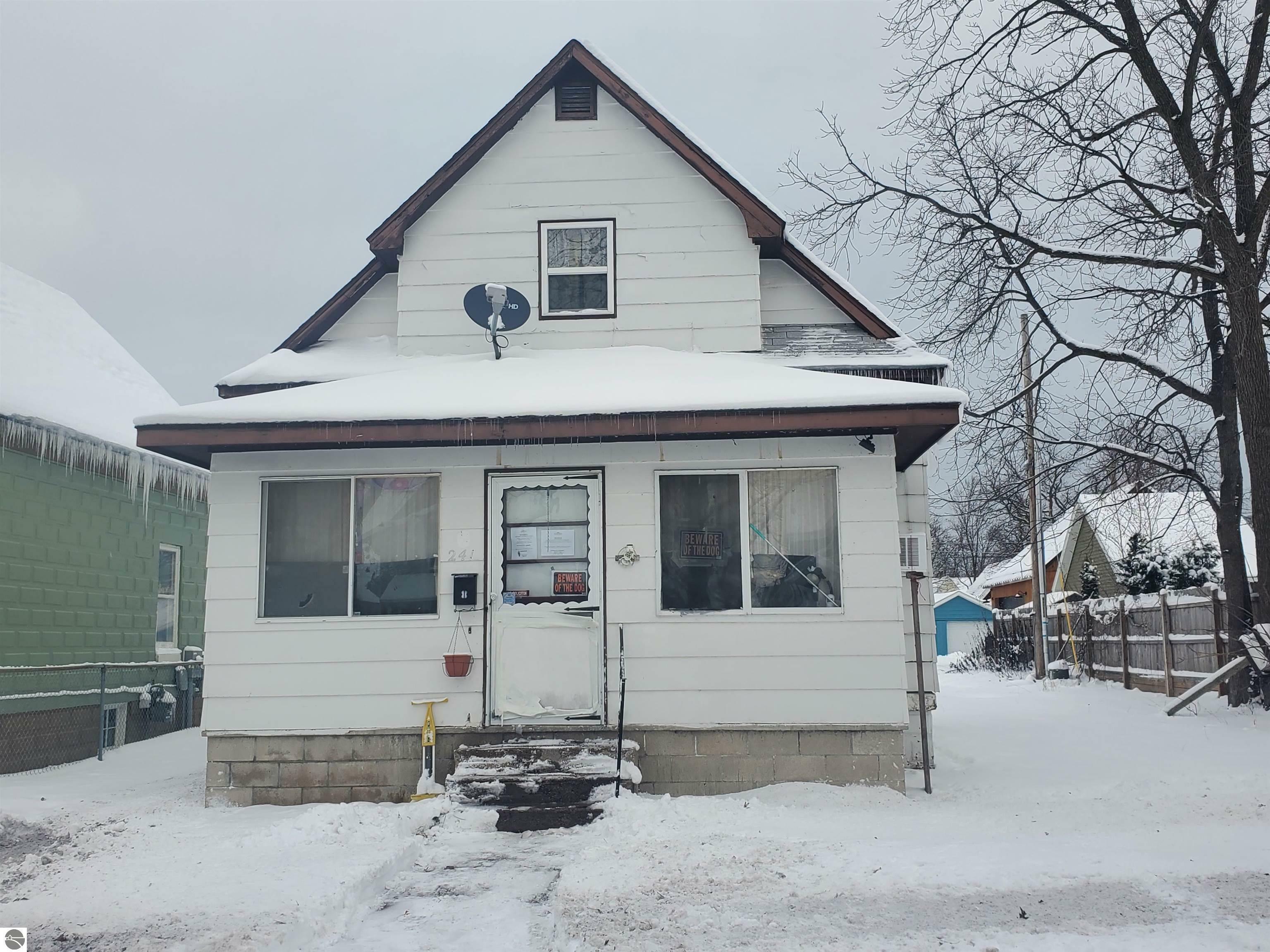 Property Photo:  241 E Eleventh Street  MI 49684 