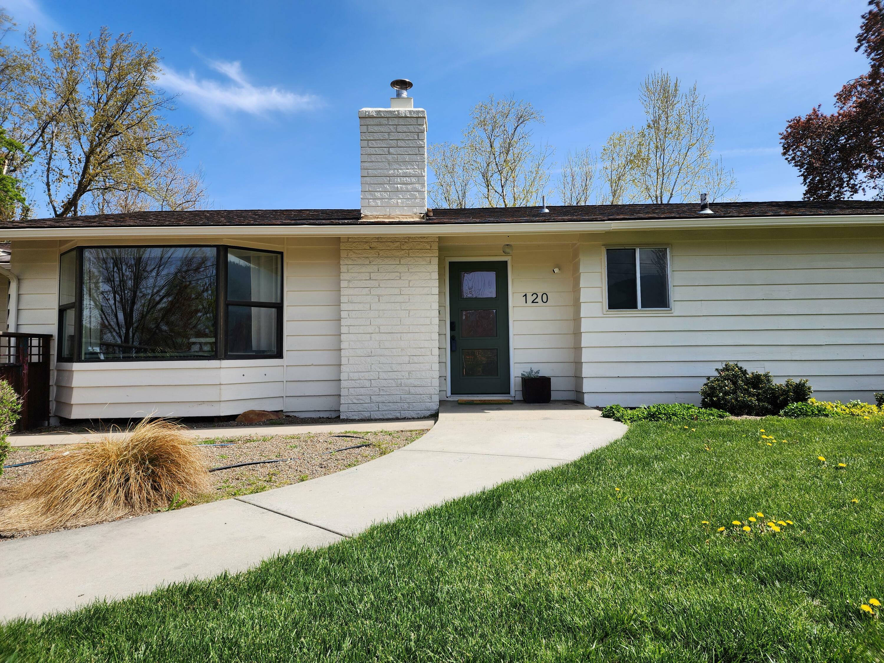 Property Photo:  120 Clay Street  OR 97520 