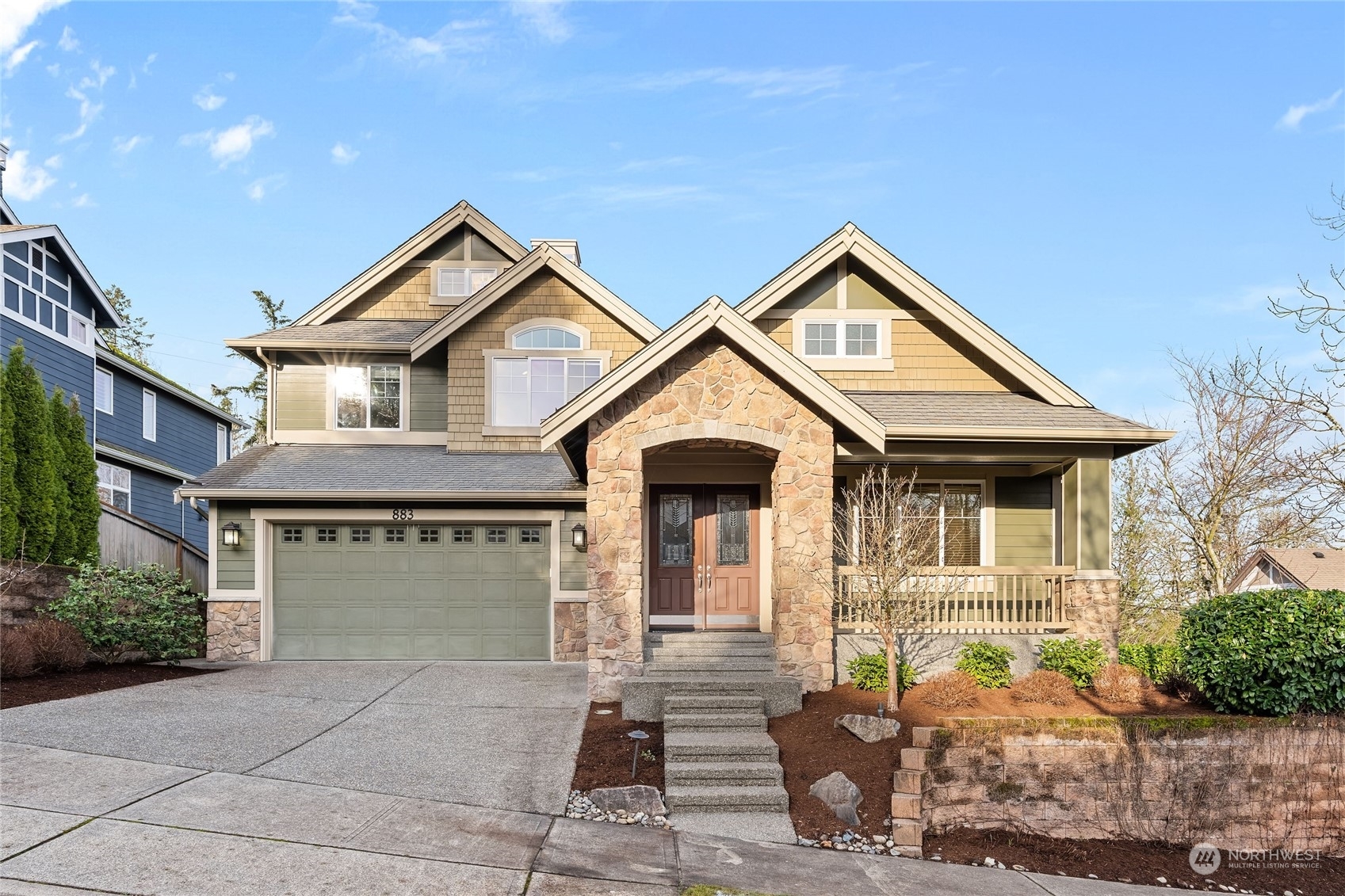 Property Photo:  883  Summerhill Ridge Drive NW  WA 98027 