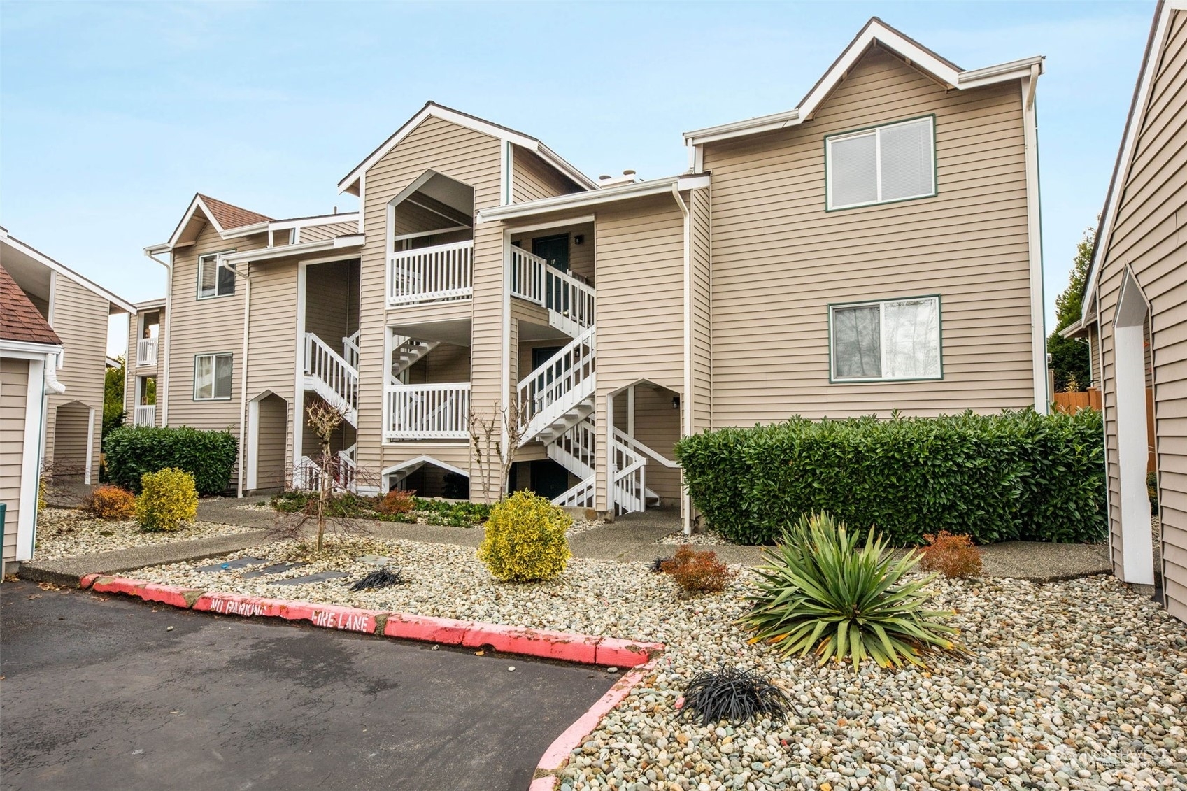 1410 W Casino Road 18  Everett WA 98204 photo